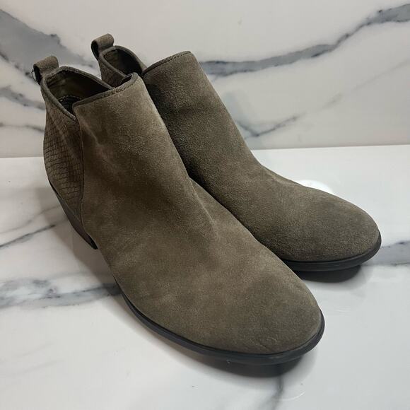 Michael by Michael Shannon Women's Brown Leather Side Zip Madeline Boots Sz 8.5 - Picture 2 of 7